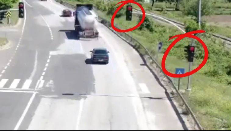 Trafik kurallarını ihlal edenlere ceza yağdı! 416 binden fazla araç - Resim: 17